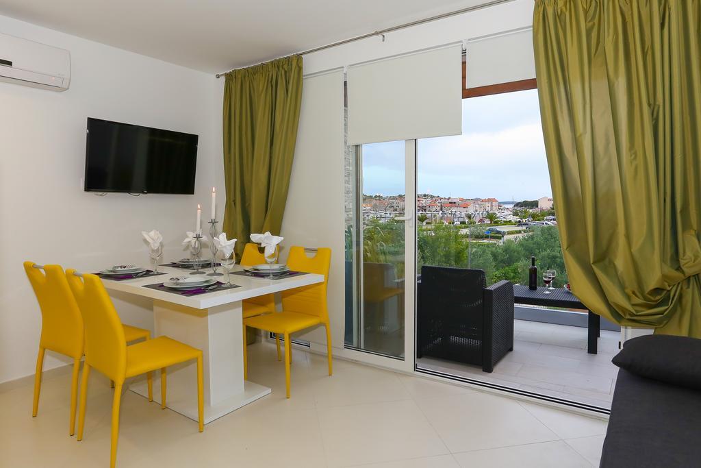 The Tribunj Suites Экстерьер фото